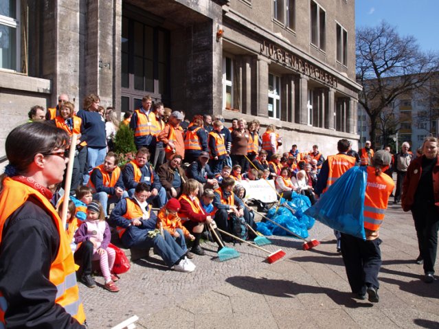 Friedenau räumt auf